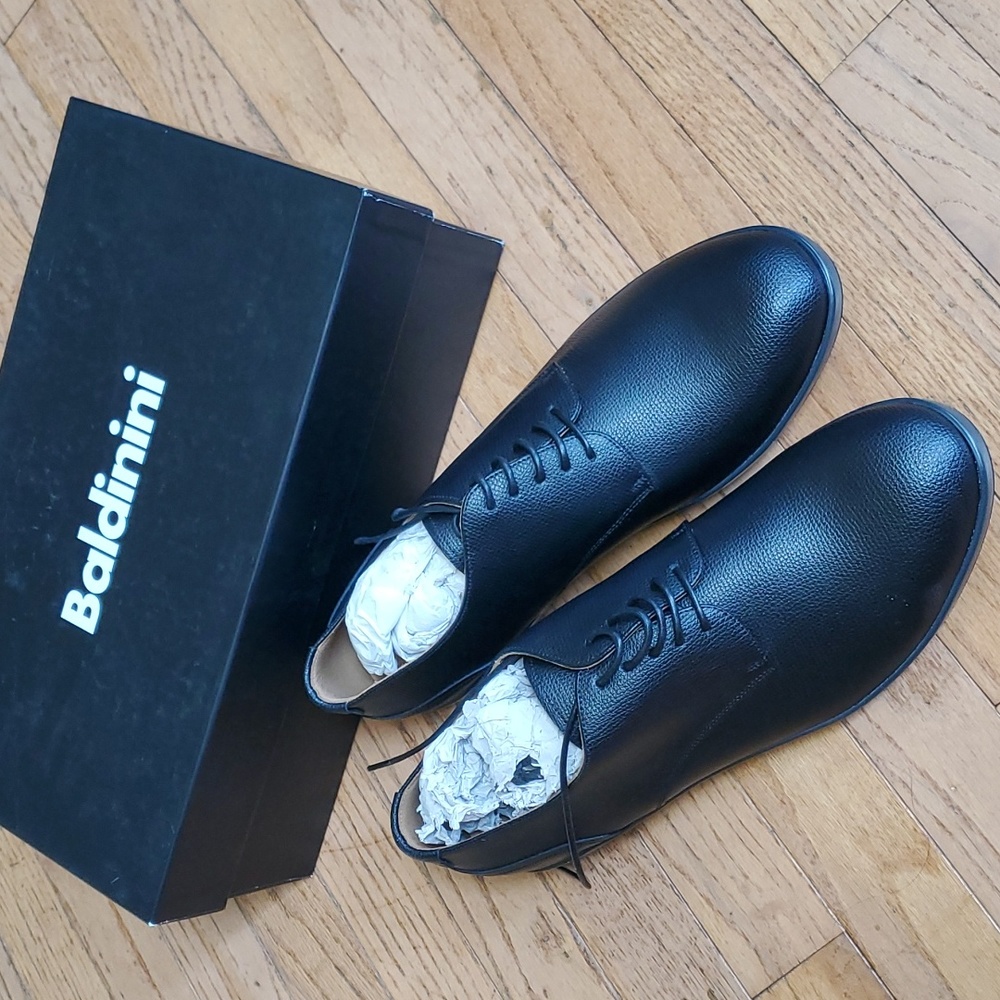 Men dress shoes